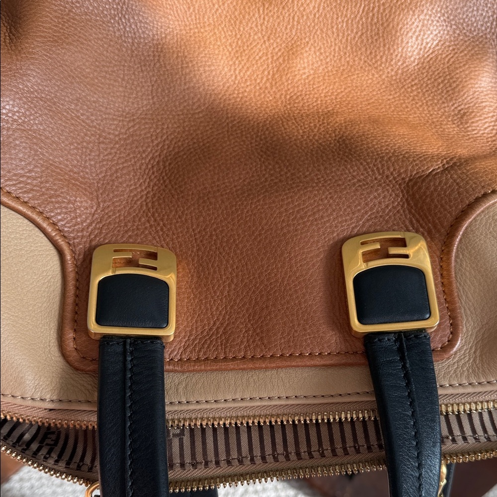 Fendi - Picture 6 of 11